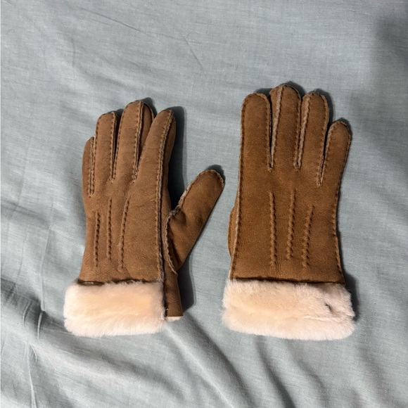 UGG Accessories - Ugg Carter single point chestnut gloves women’s